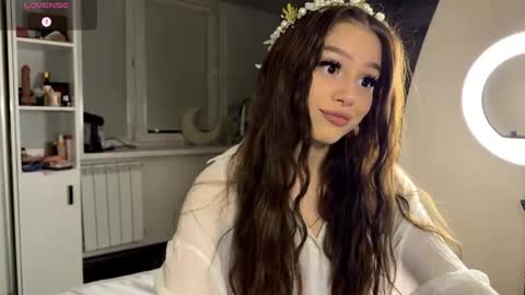 Luna online show from March 28, 1:54 pm