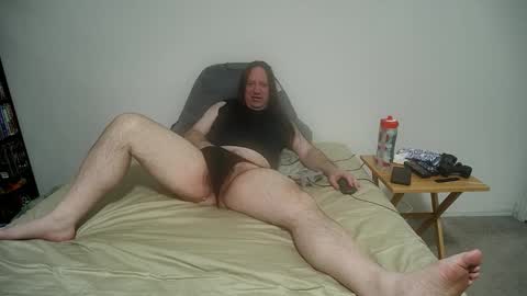 Snapshot of rando1235 chatting on March 14, 3:12 am rando1235 online show from March 14, 3:12 am