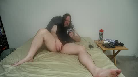 Snapshot of rando1235 chatting on March 15, 4:40 am rando1235 online show from March 15, 4:40 am