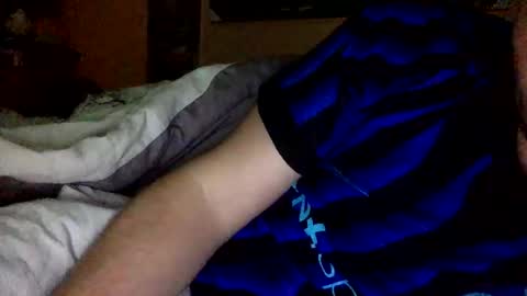 Snapshot of randobad12 chatting on November 30, 8:13 pm randobad12 online show from November 30, 8:13 pm