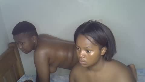 random_v online show from February 8, 1:47 pm