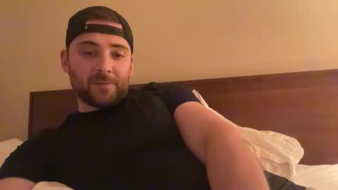 Snapshot of randomdude5950 chatting on March 2, 2:58 am randomdude5950 online show from March 2, 2:58 am