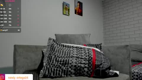 Randy online show from June 11, 12:32 am