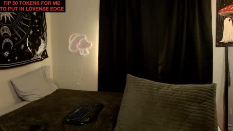 Snapshot of randyroderick chatting on November 4, 11:37 pm Randy Rod online show from November 4, 11:37 pm