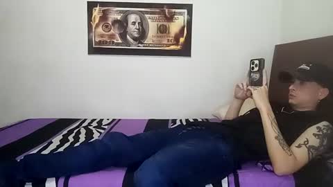 Rangel and Lola online show from July 17, 8:57 pm