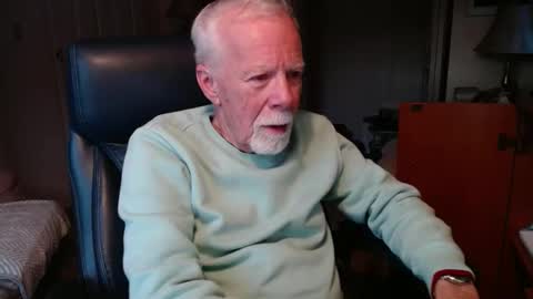 ranger1001 online show from February 1, 9:40 pm