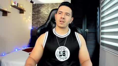 Jonas online show from December 15, 8:58 pm