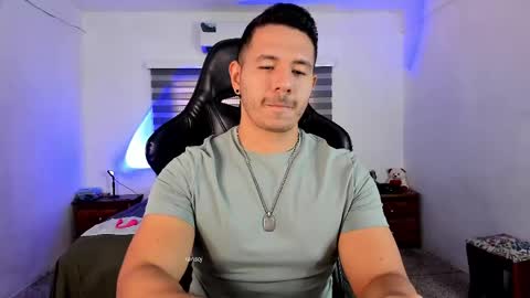 Jonas online show from September 25, 3:38 pm