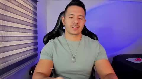 Jonas online show from November 8, 6:07 pm