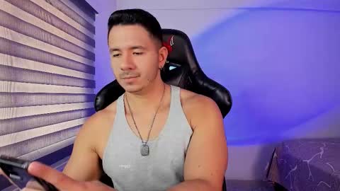 Jonas online show from November 27, 2:19 pm