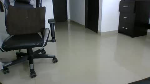 Snapshot of raphaeladam98 chatting on December 15, 1:15 pm raphaeladam98 online show from December 15, 1:15 pm