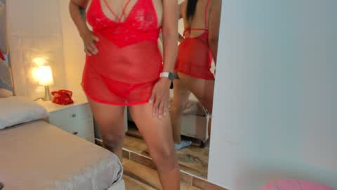 Raquel Moore  online show from January 10, 8:04 pm