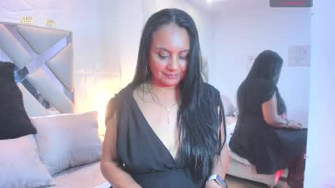 Snapshot of raquel_moore chatting on September 23, 11:41 pm Raquel Moore  online show from September 23, 11:41 pm