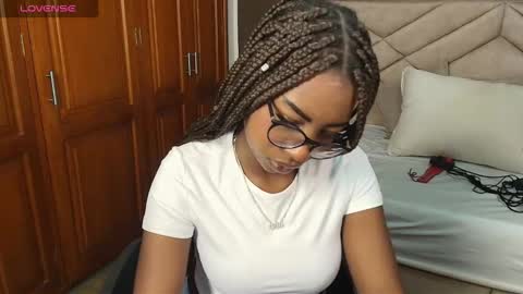 Raquel online show from October 8, 11:41 am