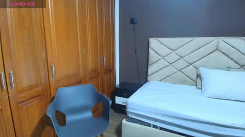 Raquel online show from October 23, 11:53 am