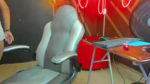 RashelDerosa online show from June 17, 1:01 pm