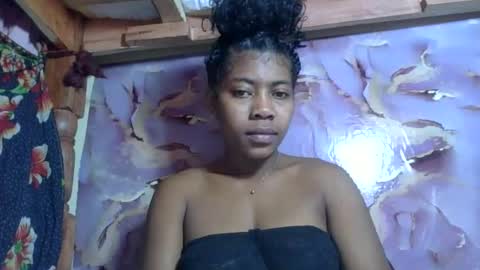Snapshot of rasoaa chatting on June 6, 12:27 am Rasoaa online show from June 6, 12:27 am