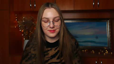 raspberry0101 online show from December 13, 3:00 pm