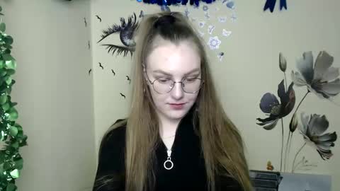 raspberry0101 online show from December 24, 2:01 pm