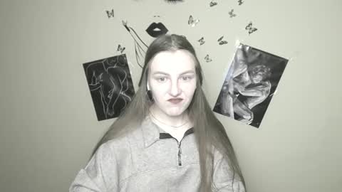 raspberry0101 online show from January 17, 3:53 pm