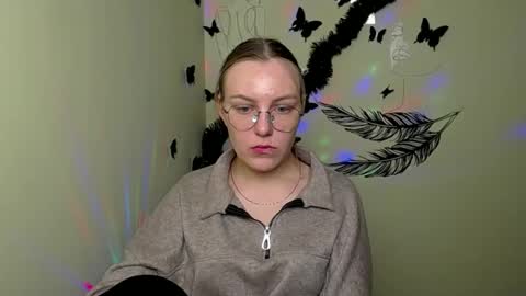 raspberry0101 online show from January 24, 12:20 am