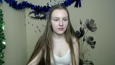 raspberry0101 online show from February 3, 1:40 pm