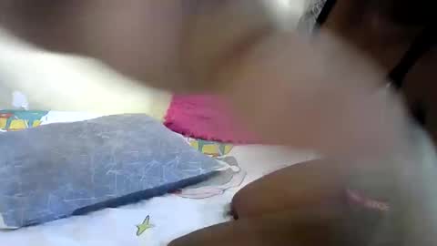 Snapshot of rasta_berry chatting on March 12, 6:41 am rasta online show from March 12, 6:41 am