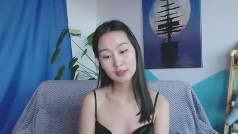 ratna_mm online show from December 18, 9:04 am