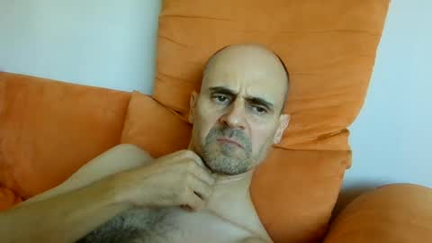 Snapshot of raul101101101101 chatting on August 2, 12:03 pm raul101101101101 online show from August 2, 12:03 pm