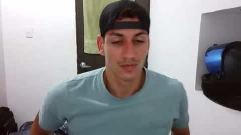 Raul online show from May 2, 9:09 pm