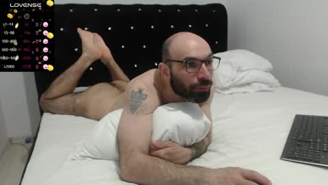 Snapshot of raul27big chatting on May 1, 7:51 pm RaulWildBoy27 online show from May 1, 7:51 pm