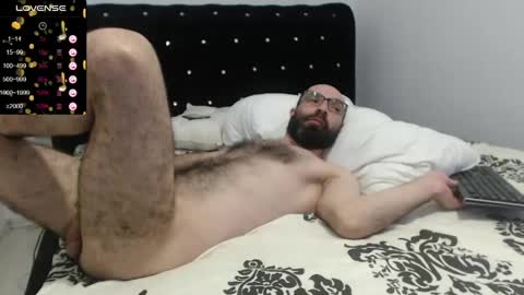 Snapshot of raul27big chatting on May 7, 7:41 pm RaulWildBoy27 online show from May 7, 7:41 pm
