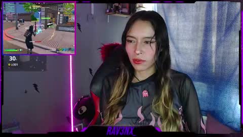 Snapshot of rav3nx_ chatting on December 9, 1:34 pm online show from December 9, 1:34 pm