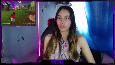 Snapshot of rav3nx_ chatting on December 10, 10:05 pm online show from December 10, 10:05 pm