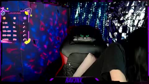 Snapshot of rav3nx_ chatting on September 17, 8:38 am online show from September 17, 8:38 am