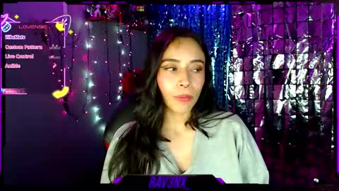 Snapshot of rav3nx_ chatting on December 4, 3:16 am online show from December 4, 3:16 am