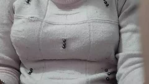 Snapshot of rava_sexy chatting on February 14, 2:41 am rava_sexy online show from February 14, 2:41 am