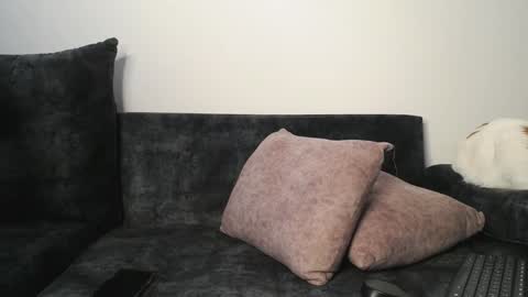 Snapshot of raven06_ chatting on February 2, 11:00 pm Raven online show from February 2, 11:00 pm