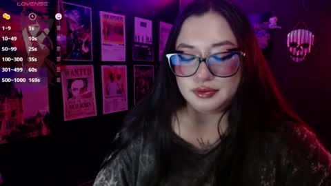 Snapshot of raven_darkk chatting on June 10, 10:19 pm Raven online show from June 10, 10:19 pm