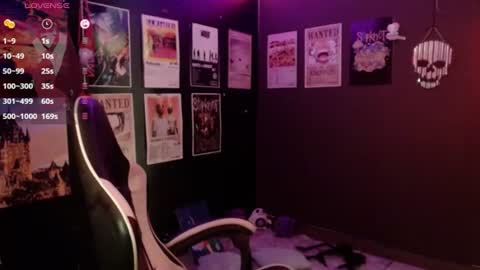 Snapshot of raven_darkk chatting on June 11, 9:02 pm Raven online show from June 11, 9:02 pm