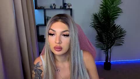 raven_inkk online show from December 2, 9:47 am