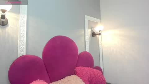 raven_loove online show from May 25, 6:14 pm