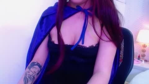 raven_love_ online show from October 31, 6:42 pm