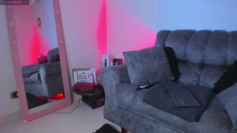   online show from February 17, 11:07 am