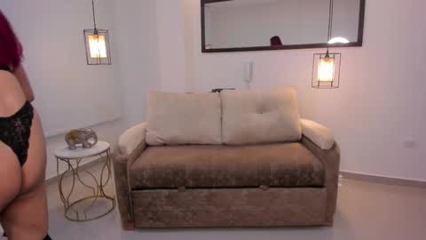 Snapshot of raven_reyes7 chatting on March 11, 7:42 pm raven online show from March 11, 7:42 pm