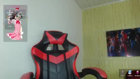 Snapshot of raven_rouge chatting on October 12, 6:01 am gata online show from October 12, 6:01 am