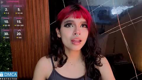 raven_rox_ online show from February 19, 3:02 am