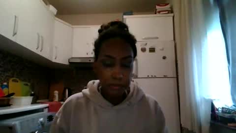 ravenbby online show from May 2, 9:58 am