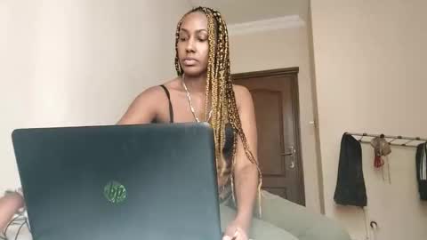 ravenbby online show from May 18, 2:12 pm