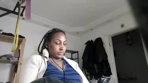 ravenbby online show from June 2, 2:24 am